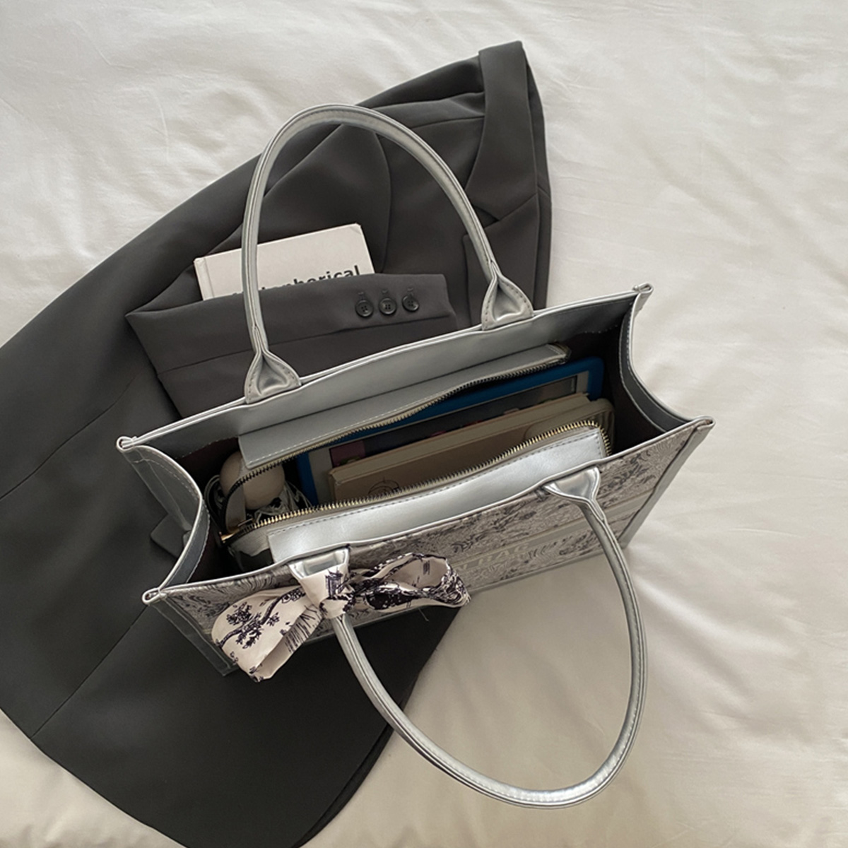 Tas Tote Wanita Mewah Elegan M - Luxury Bags Reseller ulasan dan harga